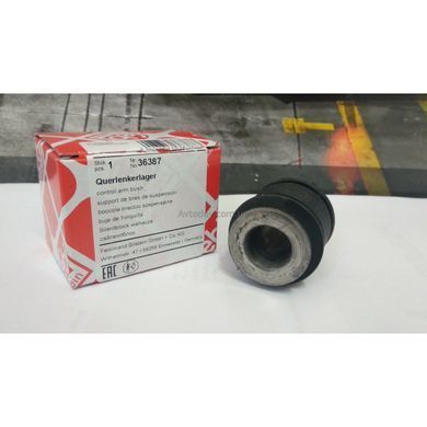 Сайлентблок реактивной тяги Renault Duster 4*4, FEBI 2