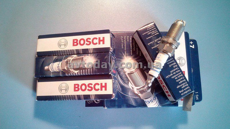 Свічки запалювання Logan MCV 1.6 8V бензин/газ 2 контакту, комплект 4 шт. Bosch 2