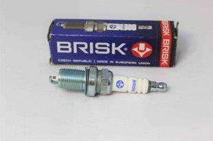 Свеча зажигания Renault Logan 1.4 1.6 8V MPI газ BRISK Silver 1 контакт 1